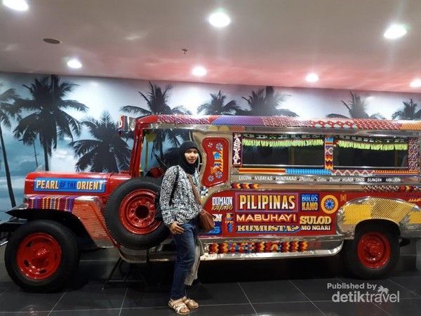Jeepney, transportasi paling popular di Manila