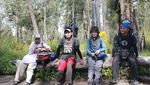 Cerita di Semeru, Lelah Tanjakan Cinta Terobati dengan Ini