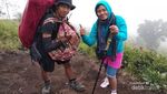 Cerita Hari Kartini di Gunung Merbabu
