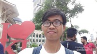 Selfie di depan KL City Gallery
