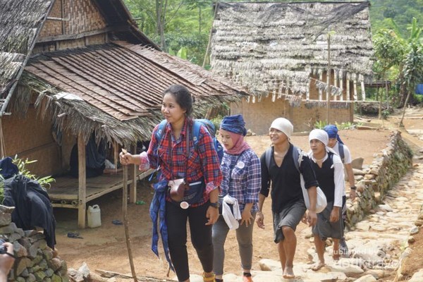 Cerita Suku Pedalaman Indonesia Yang Tak Pernah Dijajah