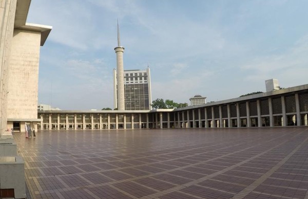 Cermin Islam dan Indonesia dalam Masjid Istiqlal