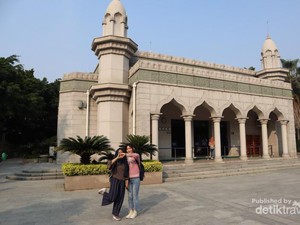 China yang Ternyata Ramah Turis Muslim
