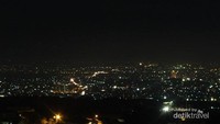 Bandung di waktu malam