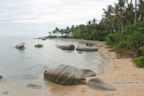 Cinta Pandangan Pertama dengan Pulau Pongok