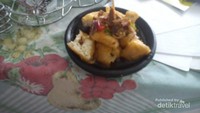 Tahu Gejrot asli Cirebon ya begini!