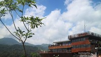 Phinisi Resto