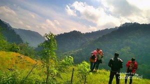 Curug Bajing yang Segar dari Pekalongan