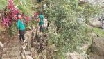 Curug Bayan, Menawan di Tepi Jalan