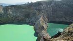 Dahsyatnya Pagi di Danau Kelimutu