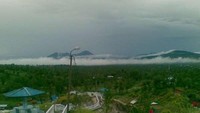 Tangga menuju Bukit Kasih (Bunga S Putri/dtraveler)