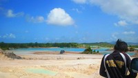 danau biru 4