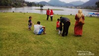Tarusan Kamang merupakan alternatif tempat wisata alam di sekitaran Bukittinggi.