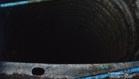 Sumur Galunggung, lubang pertemuan pembuangan air dari danau