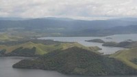 Potret danau sentani Papua.