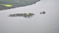 Pulau yang berada di tengah danau sentani