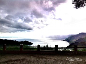 Danau Toba dari Ketinggian, Cantik Banget!