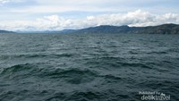 Danau Toba yang sangat luas