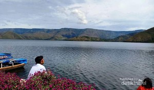 Danau Toba: Surga Kecil di Tanah Batak