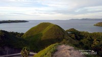 Bukit Silvia sebagai bukit tinggi di daratan Labuan Bajo