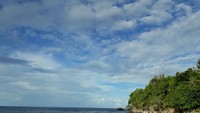 Pemandangan di pantai pingo