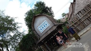 Desa Sade, Kain Tenun & Tradisinya yang Luhur