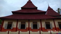 Masjid Islah yang mempunyai arsitektur Dongsan ala dataran tinggi Tibet.