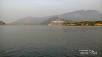 Waduk multifungsi terbesar di Jawa Tengah yang elok