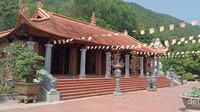 Kuil tempat ibadah para biara.
