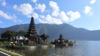 Pura Ulun Danu yang terdapat pada uang pecahan Rp.50.000