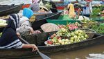 Di Banjarmasin, Orang Belanja ke Pasar Harus Pakai Perahu