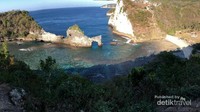 tampat atas pantai atuh