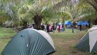 Melakukan aktifitas saat berwisata