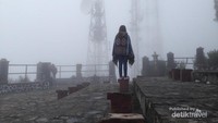 Kabut membuat suasana menjadi eksotis
