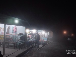 Dibuai Kabut di Pananjakan Bromo
