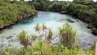 Danau Weekuri yang cantik, asyik untuk berenang (dok pribadi)