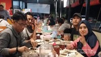 Mari makan bersama traveler