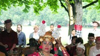Aksi penari Bali memukau pengunjung (Dok KBRI Bern)