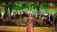 Penari Bali di taman kota Basel (Dok KBRI Bern)
