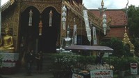 Kuil Utama di Wat Sri Suphan