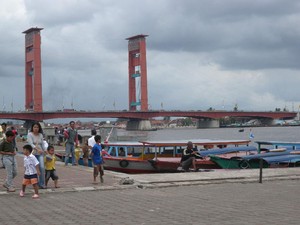 Eits, Wisatawan di Palembang Tidak Boleh Keluar Malam!