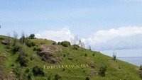 Penampakan puncak bukit pengilon