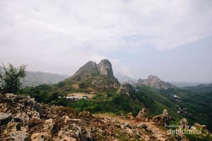 Eksotisme Bukit Batu Stone Garden di Padalarang