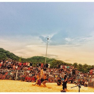 Eksotisnya Lombok, Ada di Festival Berburu Cacing
