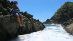 Eloknya Pantai Telawas, Pantai Berbatu Karang di Lombok