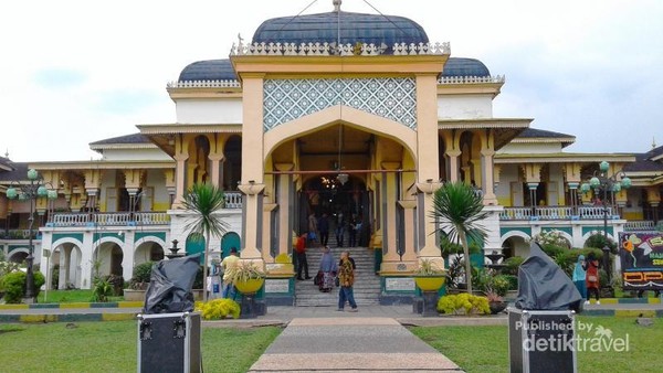 Istana Maimun Sebagai Ikon Kota Medan