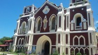 St Augustine Church dengan sentuhan Spanyol terletak di Bantay