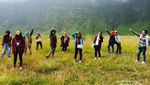 Foto-foto Seru Bareng Sahabat di Bukit Teletubbies