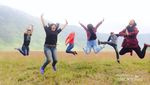 Foto-foto Seru Bareng Sahabat di Bukit Teletubbies