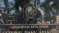 batu informasi tentang gedung